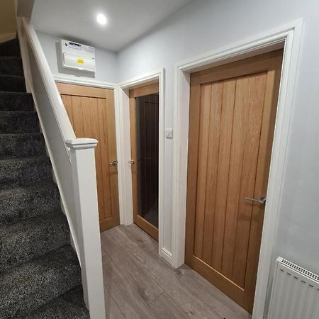 Whole House - 4 Bedrooms - Parking - Sleeps 8 Birmingham Extérieur photo